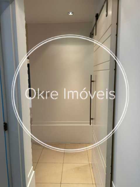 934293D4-D4A0-4814-A2B8-E2D94F - 13