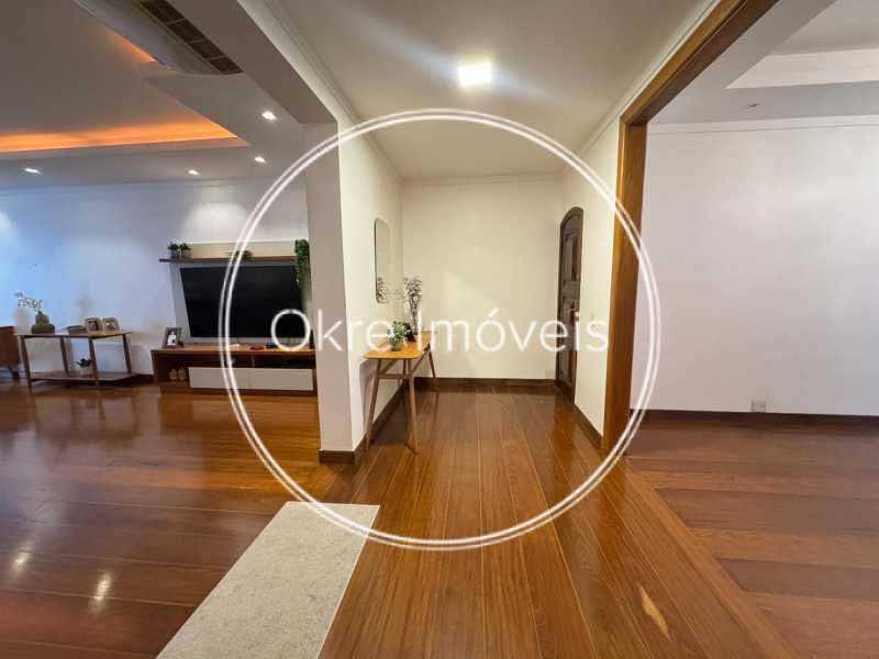 WhatsApp Image 2025-11-07 at 1 - 8