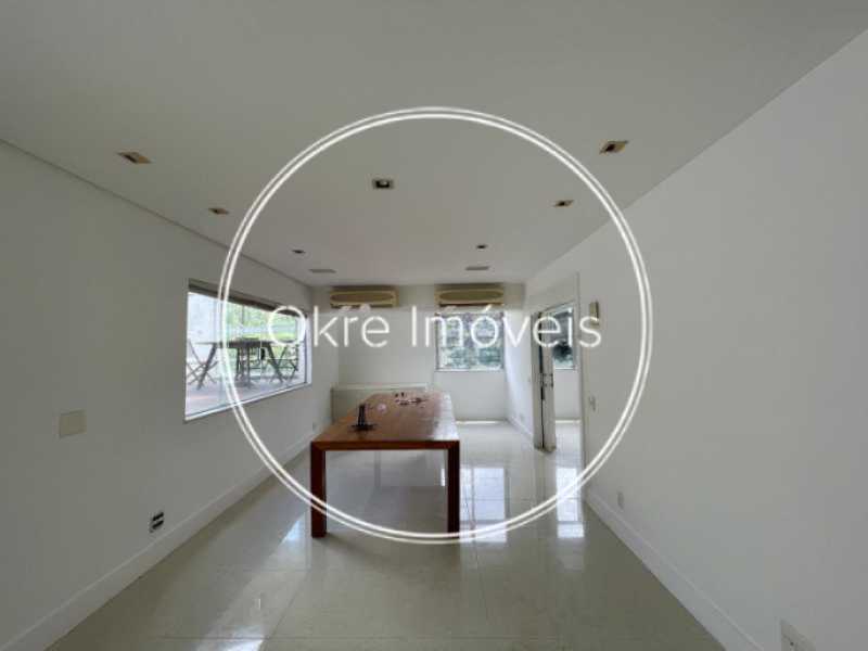 WhatsApp Image 2025-11-18 at 1 - 3