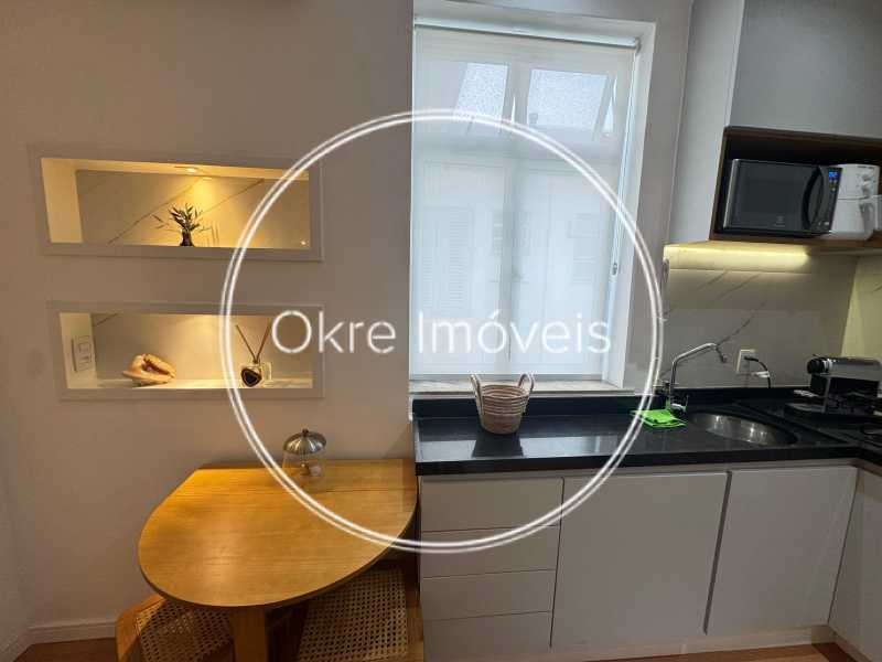 B9E14BB5-83C6-40B9-BD07-F2AF78 - 4