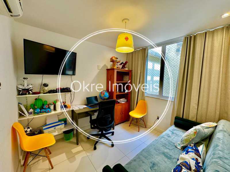 Conheça 3º Quarto do imóvel - COBERTURA À VENDA EM COPACABANA. - LECO50045 - 22 3º Quarto - 22