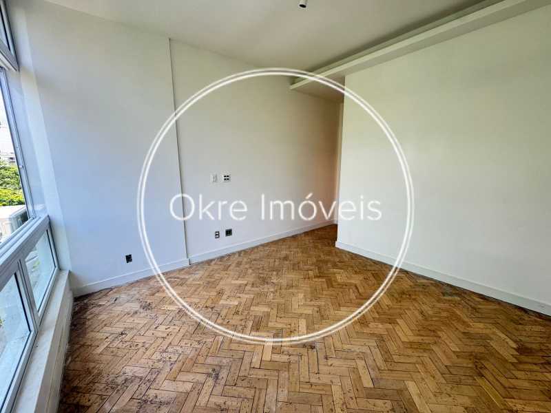 ef639561-f82c-4eae-aa95-bb0347 - 8