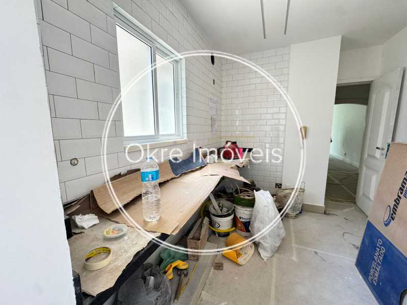 3ed6418b-0160-480b-b952-60ec50 - 17