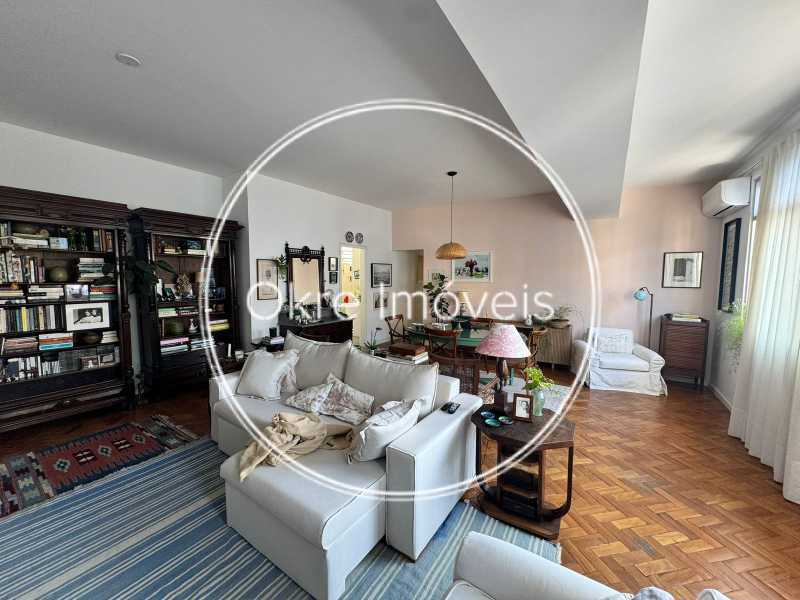 WhatsApp Image 2025-12-08 at 1 - 4