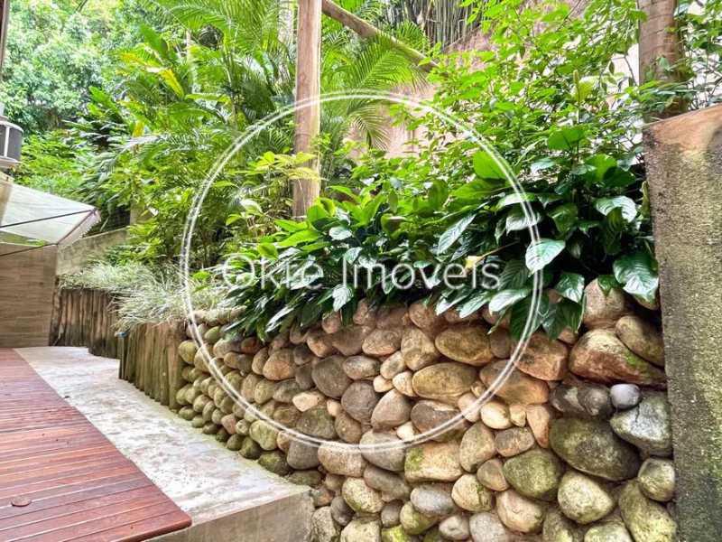 WhatsApp Image 2025-12-11 at 1 - 4