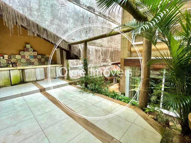 WhatsApp Image 2025-12-11 at 1 - 8