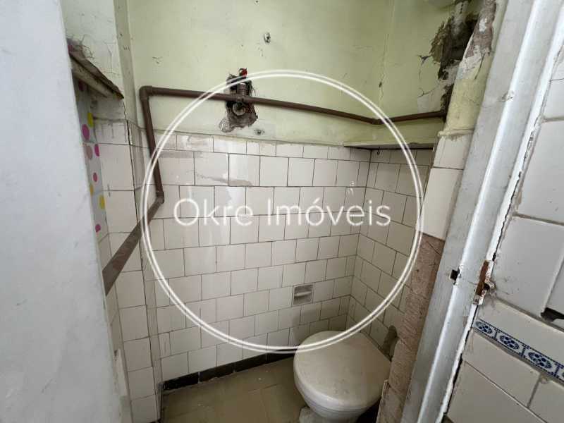 0c7bcf85-25c2-4f5a-993c-589a70 - 33