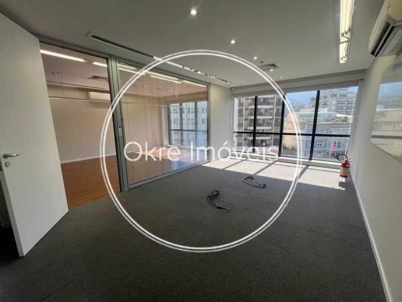 8766a165-8d0c-49eb-a969-3e0f0f - 2