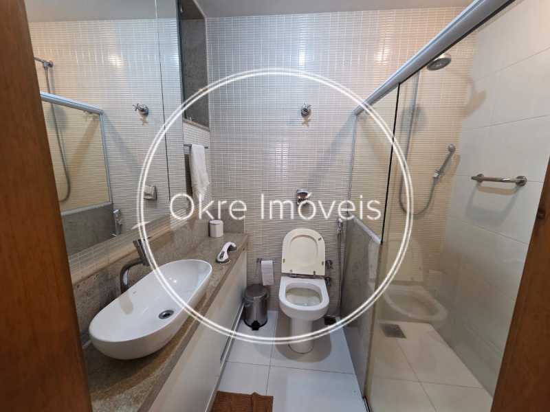 047b3d24-4a46-42a1-8bbb-0a58a8 - 16