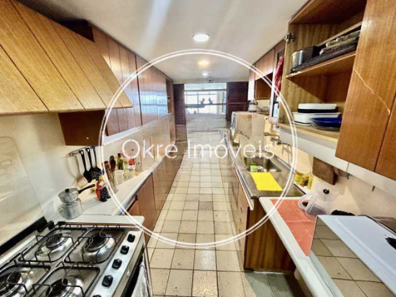 ef3c2a9c-8884-4d8c-b94d-d8032b - 21