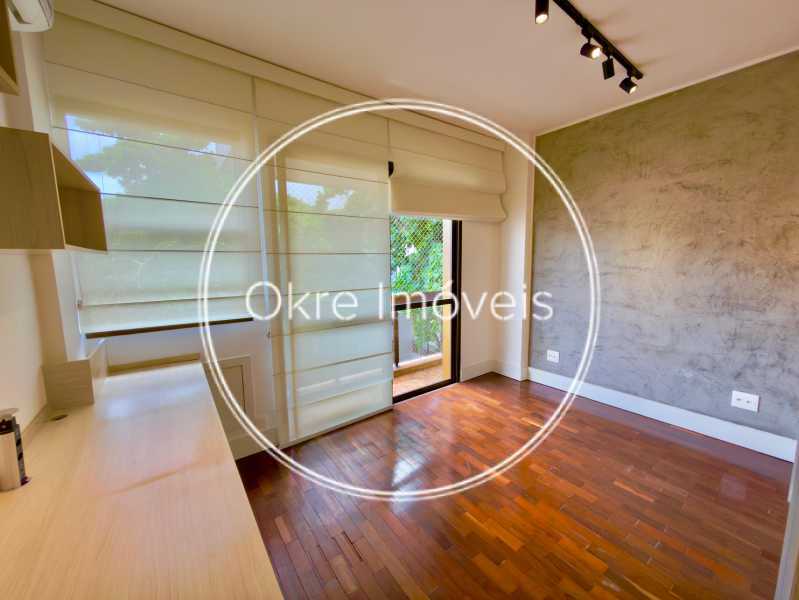 921990af-c24c-4e90-a438-02772a - 11