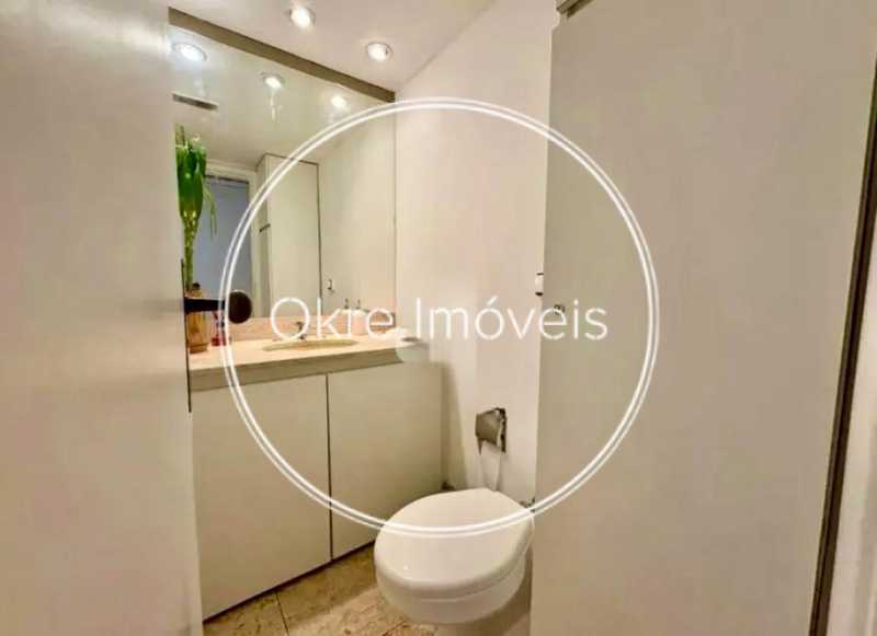 c9a218ae-7540-4040-b222-ecafda - 12