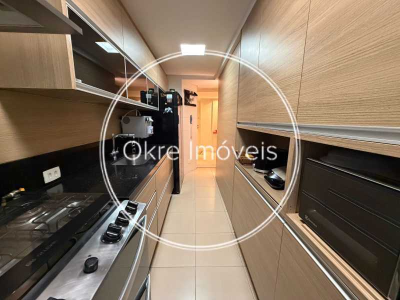 42a7c936-81da-4068-8cad-d3d7fd - 41