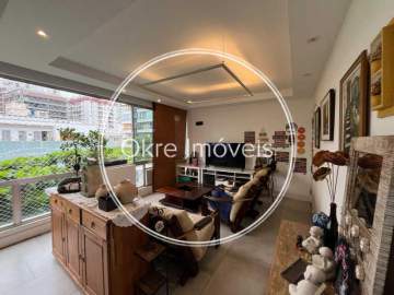 Ótima localização - Apartamento com direito a laje no Leblon - CBAP30214
