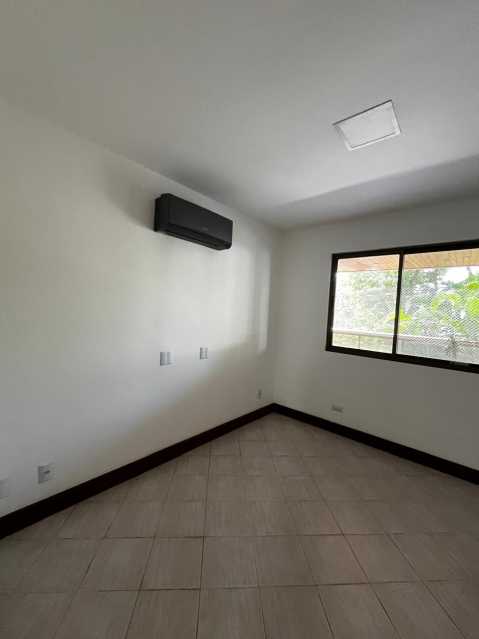 WhatsApp Image 2025-10-06 at 1 - 11