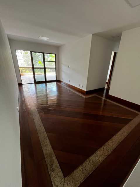 WhatsApp Image 2025-10-06 at 1 - 17