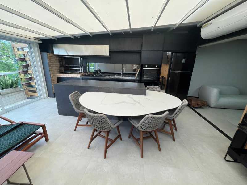 WhatsApp Image 2025-10-14 at 1 - 12