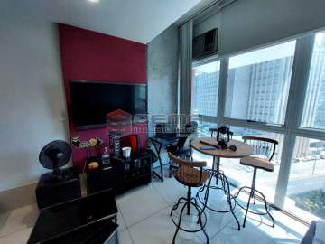 Kitnet/Conjugado 32m² à venda Centro RJ - R$ 240.000 - LAKI10472