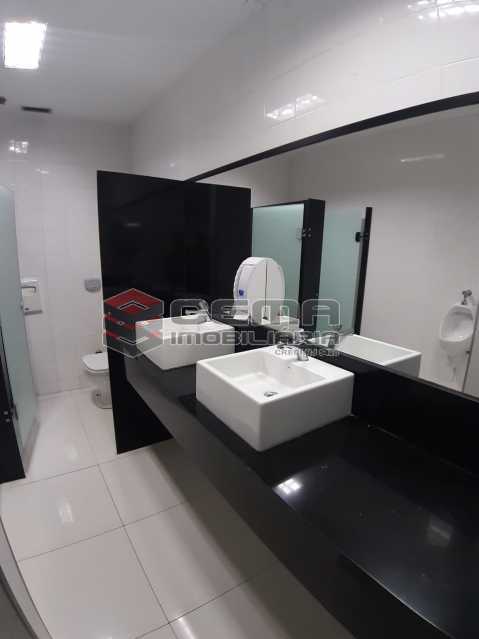 2efb83b8-3078-43d3-99f6-7c7958 - 5
