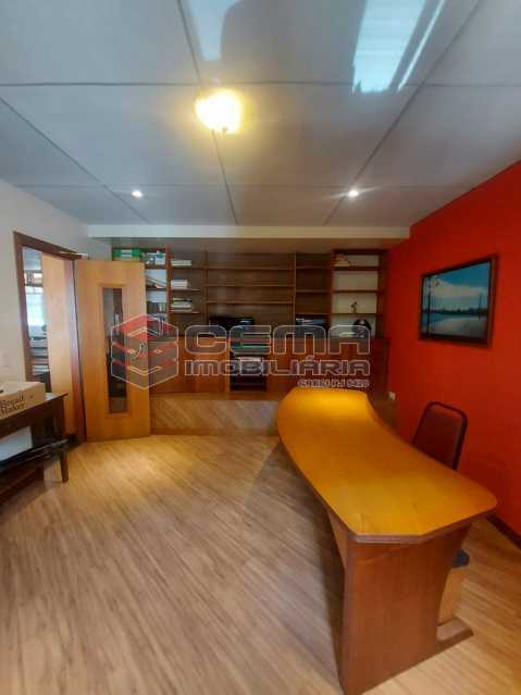 9ceca501-1810-4063-8f41-0200d2 - 16