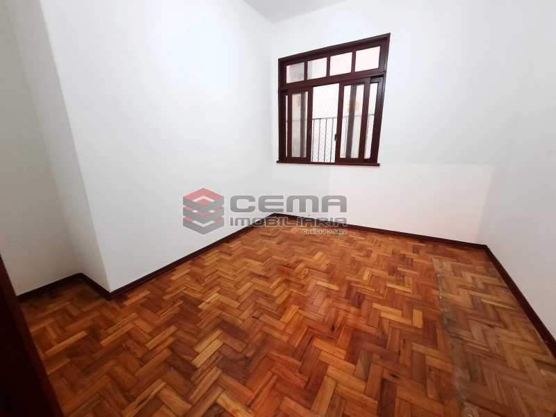 Lar240410_26 - 7
