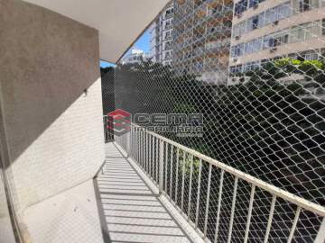 Apartamento para alugar com 3 quartos com 1 vaga de garagem no Flamengo, RJ - LAAP36442