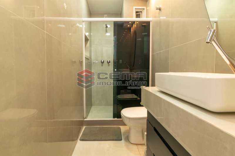 Conheça 14 BANHEIRO SOCIAL 1 do imóvel - Apartamento 2 quartos à venda Flamengo, Zona Sul RJ, Rio de Janeiro - R$ 980.000 - LAAP27639 - 14 14 BANHEIRO SOCIAL 1 - 14