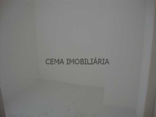 Closet - 11