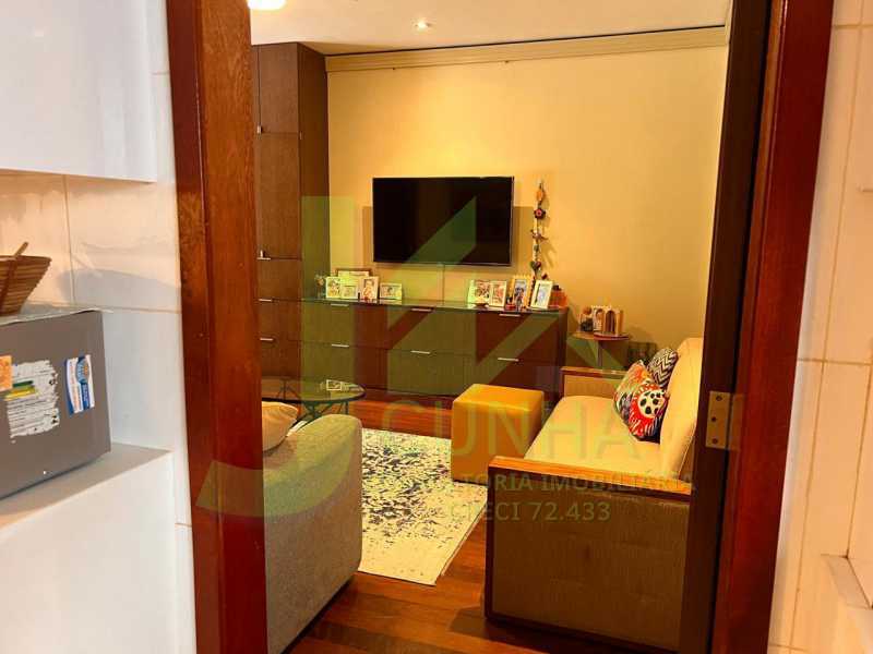 7178956a-a6e6-4aad-b515-bccf0f - 7