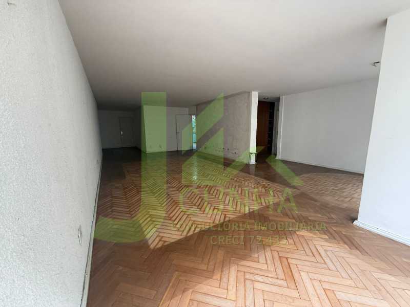 WhatsApp Image 2025-05-24 at 1 - 7