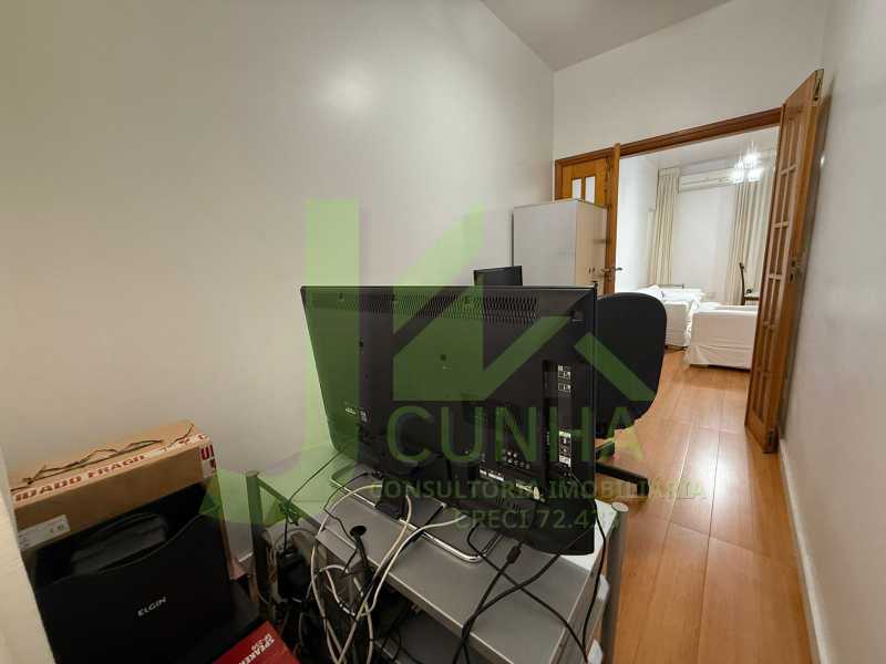 AD1610D1-9F62-443F-9D25-FA3534 - 5