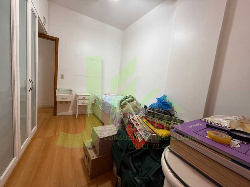 FE9D7DC0-134E-403B-8138-3FC893 - 18