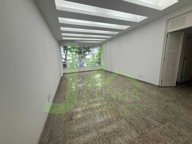 WhatsApp Image 2025-11-04 at 1 - 1