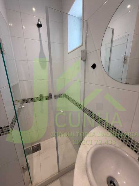 0B25E16A-42F1-44A3-8C46-BAF3EF - 18