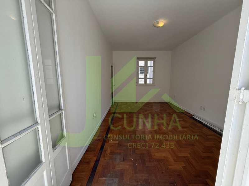 466113B0-3FD5-47EE-B7EE-495788 - 10