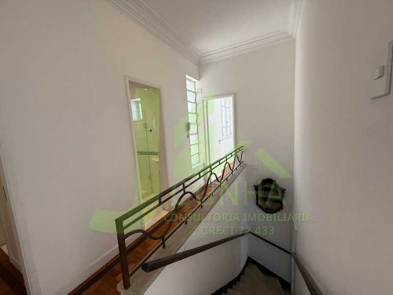 9DA990C8-5B08-406C-B9AC-38A3CE - 17