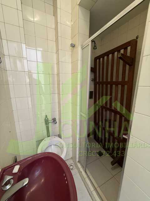 C7210BB4-FFB2-4EDA-B084-66757B - 25