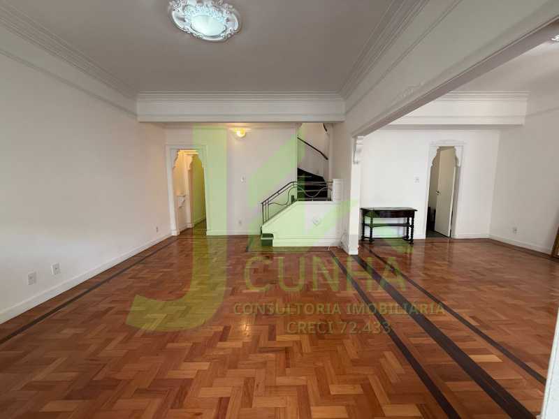 82BE1143-A640-4557-B0F0-F74895 - 4