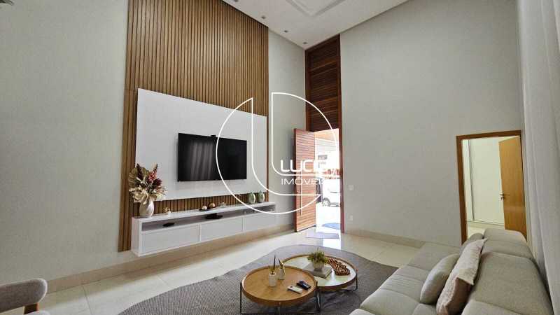 WhatsApp Image 2025-10-20 at 1 - 4