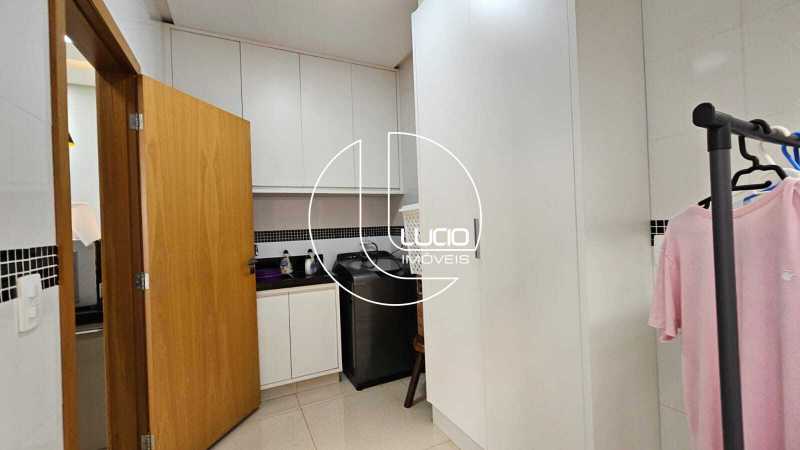 WhatsApp Image 2025-10-20 at 1 - 30