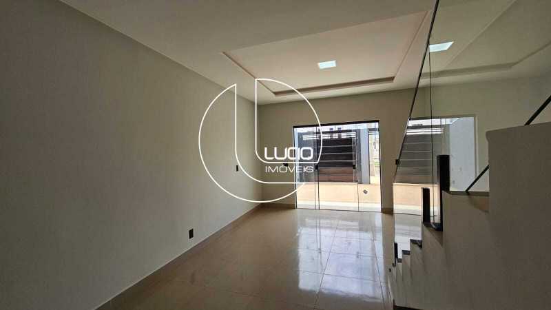 WhatsApp Image 2025-11-12 at 1 - 4