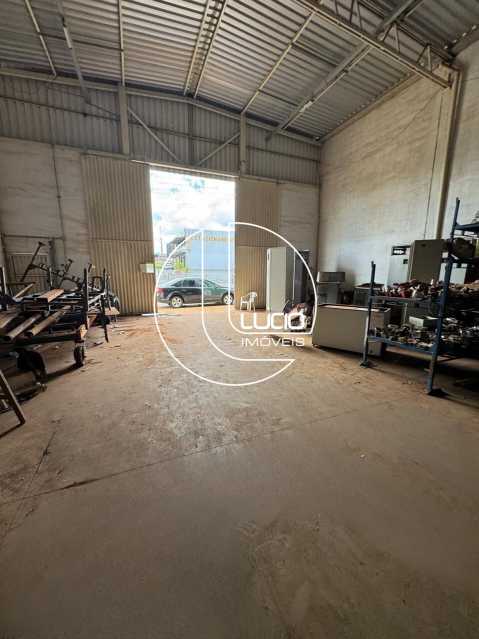 a5af824a-c248-463e-b535-242353 - 1