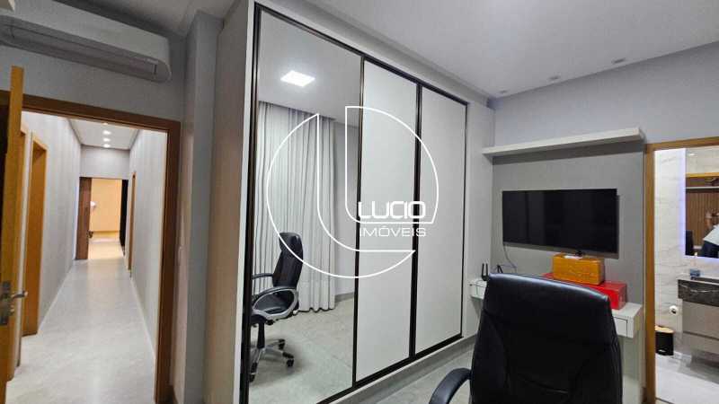 Conheça WhatsApp Image 2025-11-19 at 1 do imóvel - Casa em Condomínio 4 quartos à venda Anápolis,GO Norte, Condomínio Residencial Grand Trianon - R$ 2.600.000 - JL25085 - 14 WhatsApp Image 2025-11-19 at 1 - 14