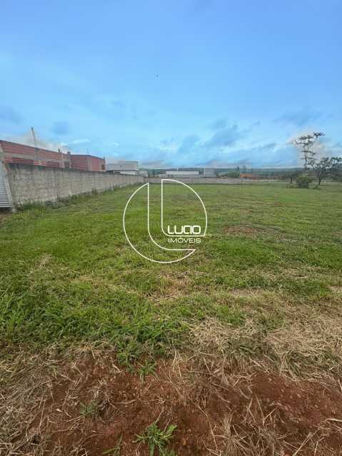 f97a9195-3e35-4cbd-995c-2fab00 - 1