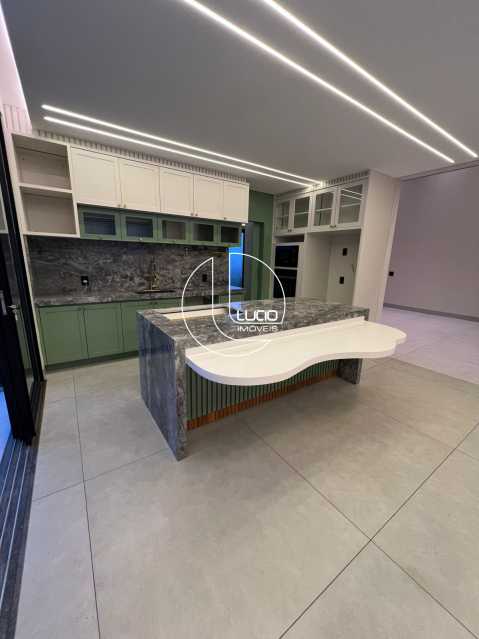 Conheça WhatsApp Image 2026-05-27 at 1 do imóvel - Casa em Condomínio 4 quartos à venda Anápolis,GO Norte, Condomínio Residencial Grand Trianon - R$ 2.350.000 - LV26010 - 5 WhatsApp Image 2026-05-27 at 1 - 5