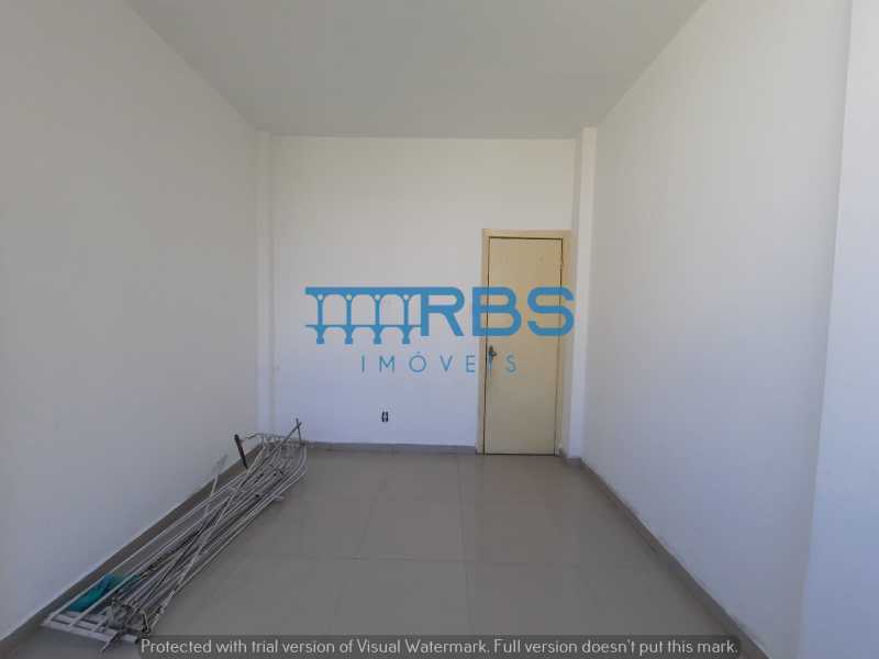 0b70add7-2c05-4b71-8532-32302d - 12
