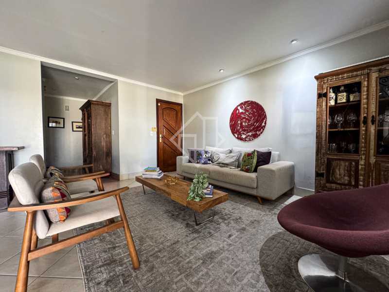 Casa_JB_SellGodPlis-11 Grande. - 12