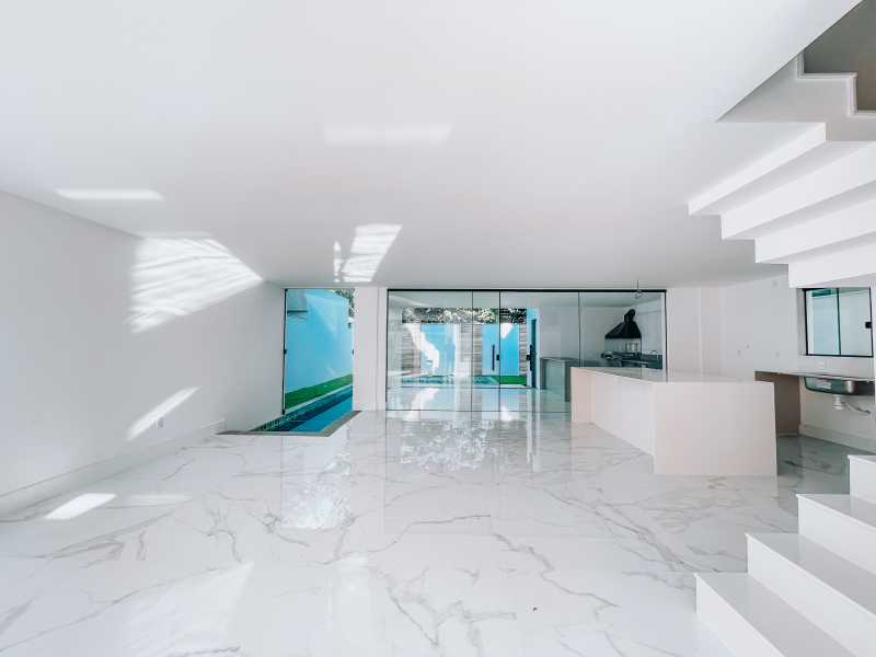 SALA - 3
