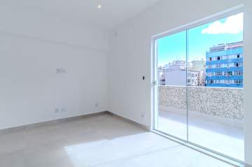 Ótima localização - Apartamento à venda em Copacabana - RJ - BHAP30024