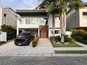 Condomínio Alphaville - Oportunidade - Casa de luxo à venda no Alphaville, Barra da Tijuca, Rio de Janeiro - BHCN50184